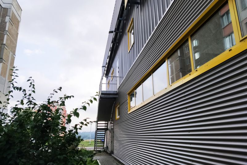 Best Metal Siding Contractors in Lewistown, PA